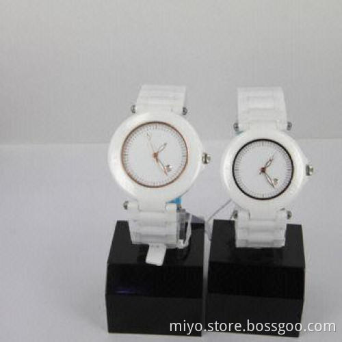 Couple Watch with Shell Dial, Fancy, Stylish and Beautiful, Wholesale,OEM and ODM Orders are Welcome